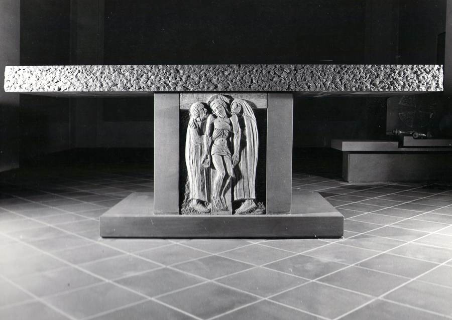 altare-e-scultura-deposizione