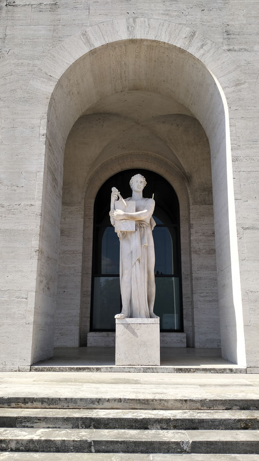 roma-eur-la-matematica-palazzo-della-civilta-italiana
