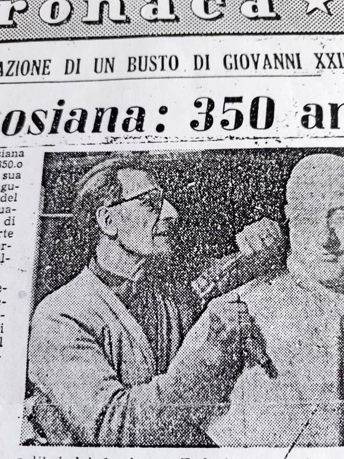 Bonaventura Rino Veneziani con busto di Giovanni XXIII - (8 dicembre 1959)
