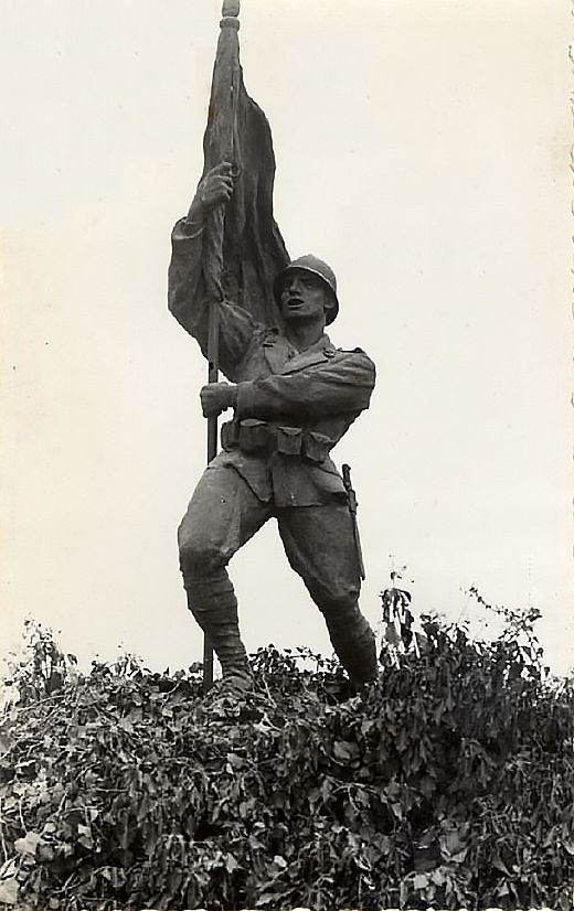 roverbella-fraz-malavicina-mantova-monumento-ai-caduti-distrutto-dalla-guerra-fuso