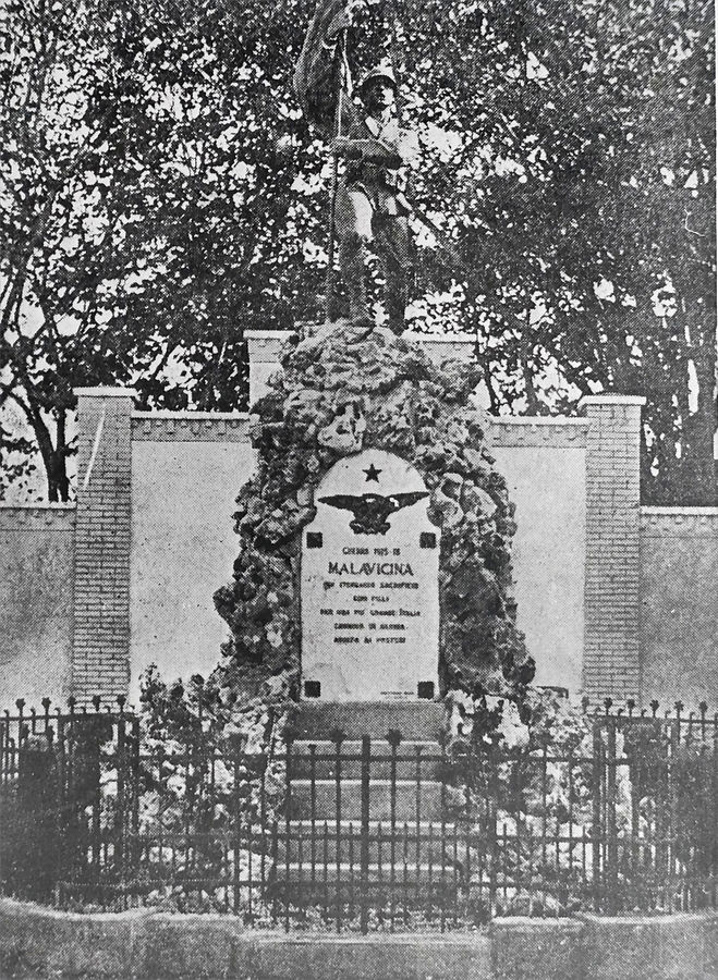 roverbella-fraz-malavicina-mantova-monumento-ai-caduti-distrutto-dalla-guerra-fuso