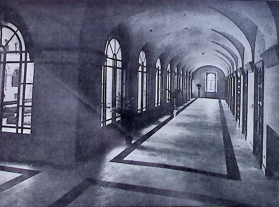 roma-la-nuova-casa-generalizia-dellunione-romana-delle-orsoline-citta-del-vaticano-il-chiostro-interno