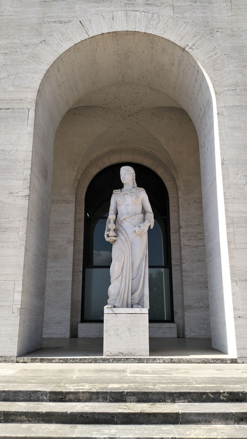 roma-eur-la-chimica-palazzo-della-civilta-italiana